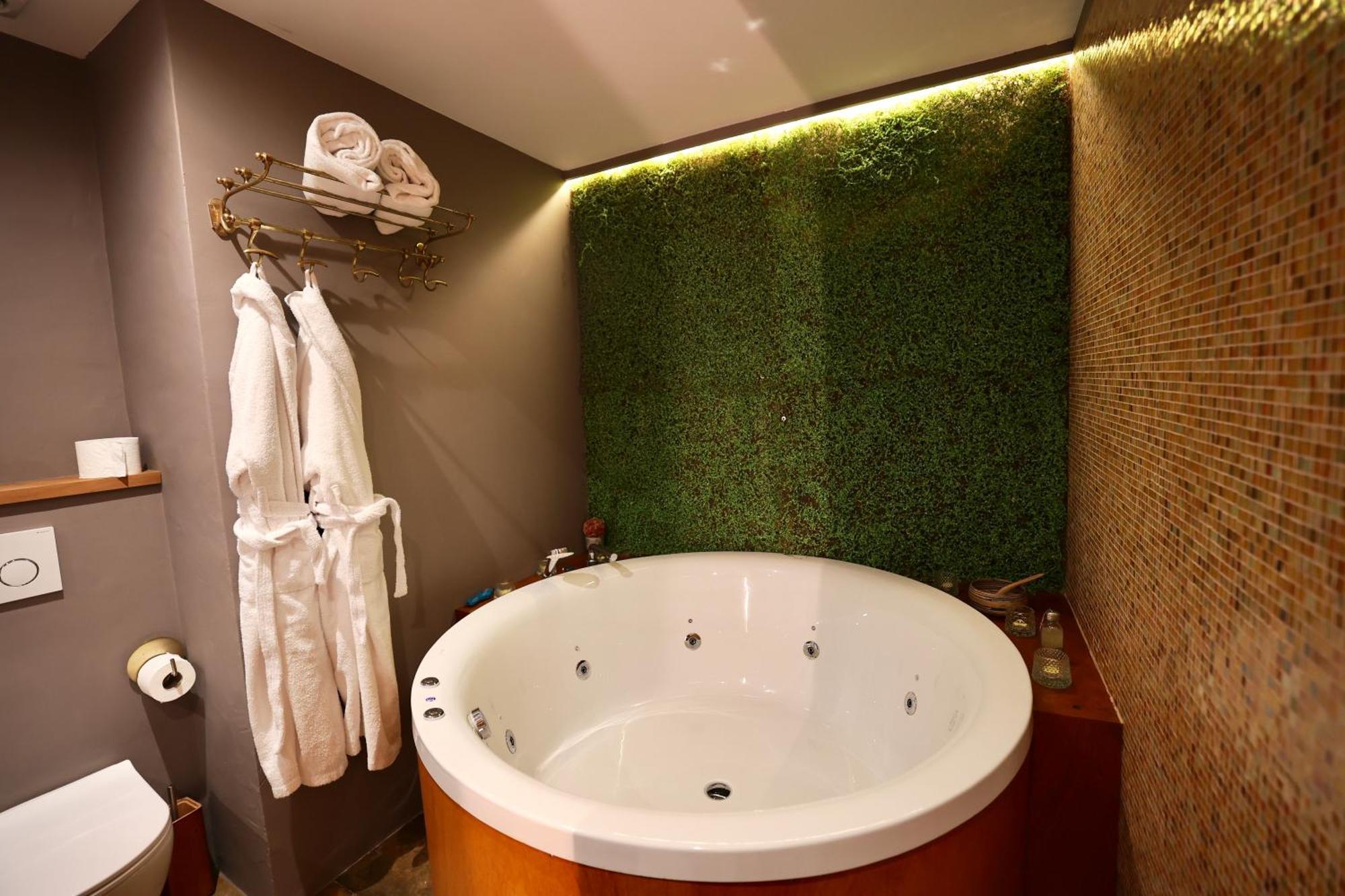 La Indiana De Begur, Petit Boutique (adults Only)